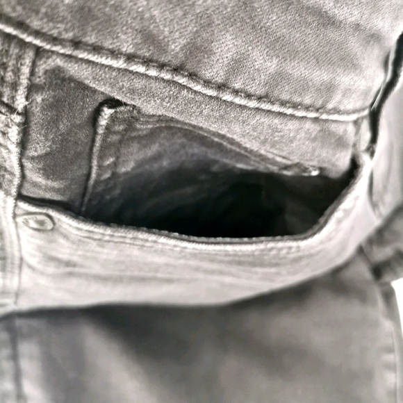 Kut Women's 6S Baby Bootcut Black Soft Jeans - Picture 7 of 14